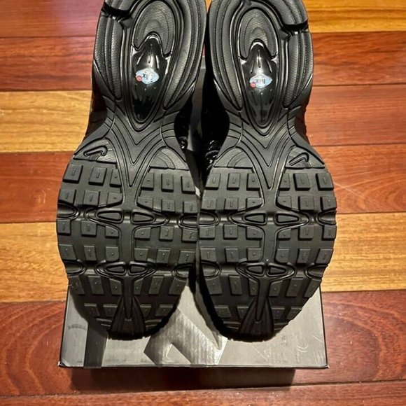 Supreme Nike Air Max Tailwind 4 Black Cobalt Size 10 - Picture 4 of 5